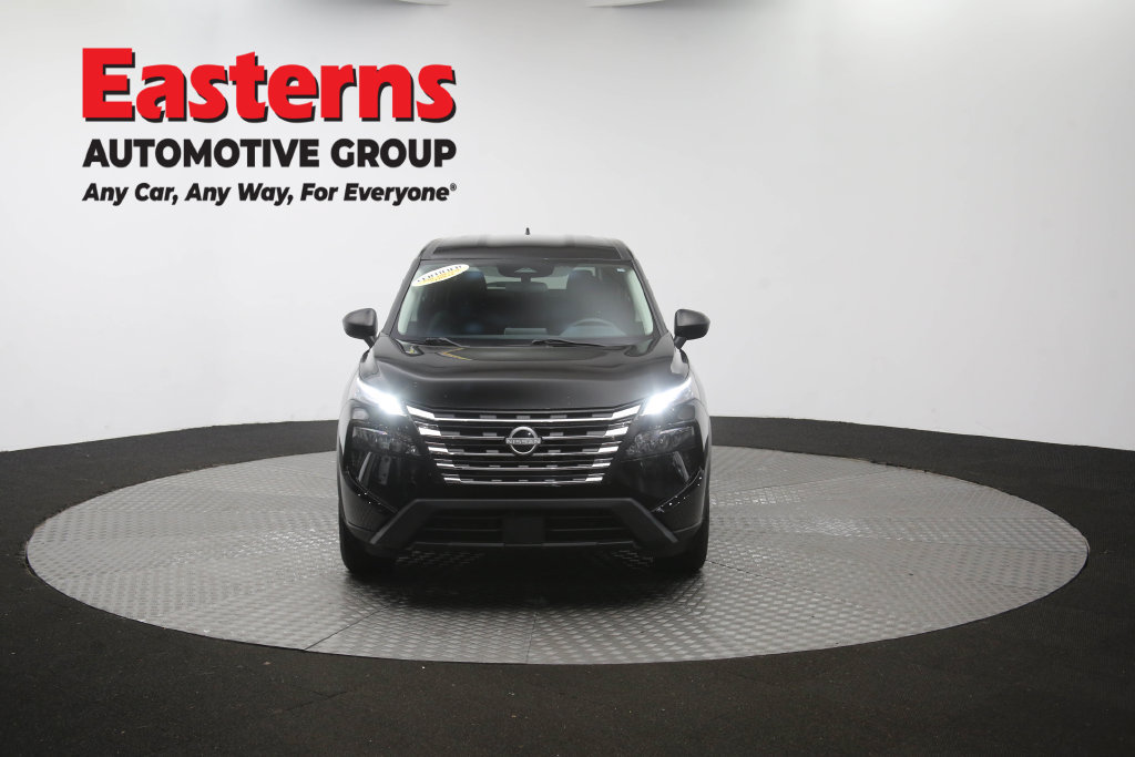 Used 2024 Nissan Rogue S AWD/4WD image 55