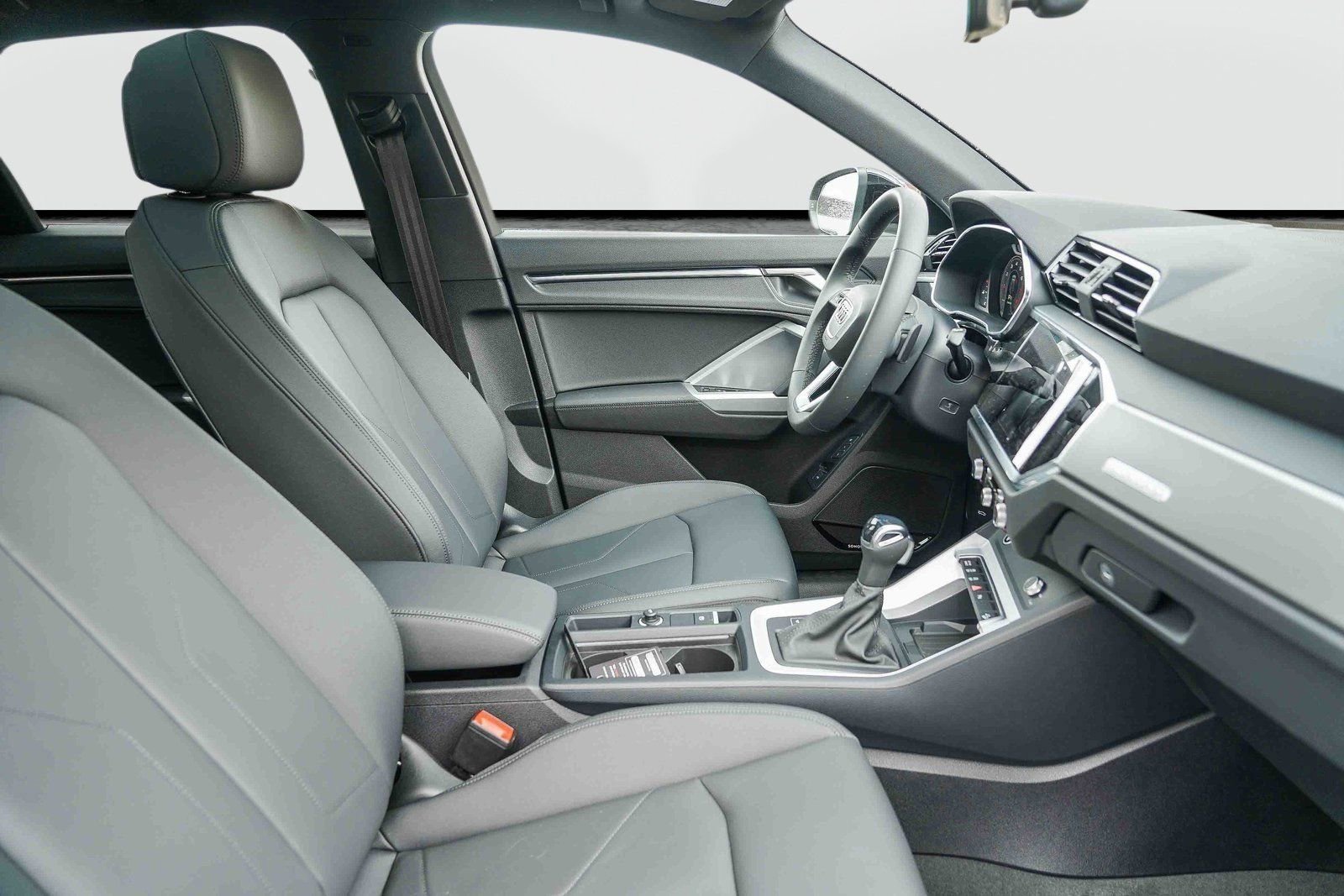 New 2025 Audi Q3 2.0T Premium Plus image 17