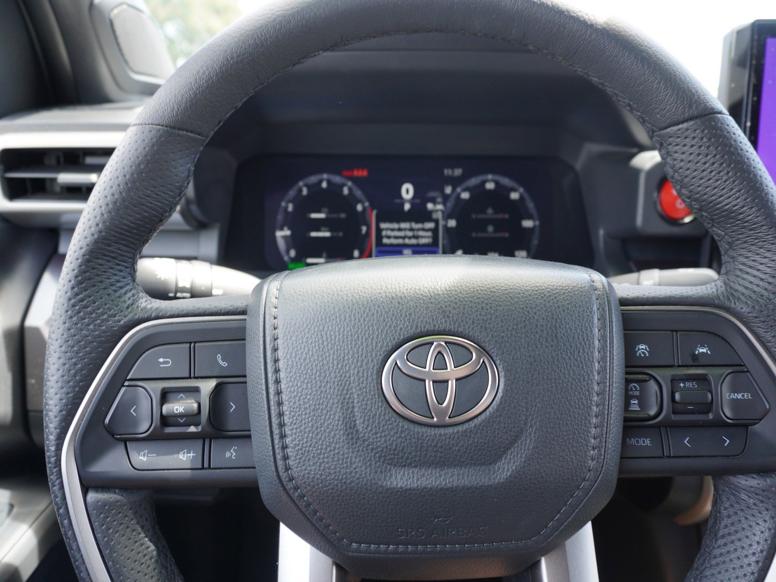 Used 2025 Toyota Tacoma TRD Off-Road w/ TRD Off Road Upgrade Package AWD/4WD image 28