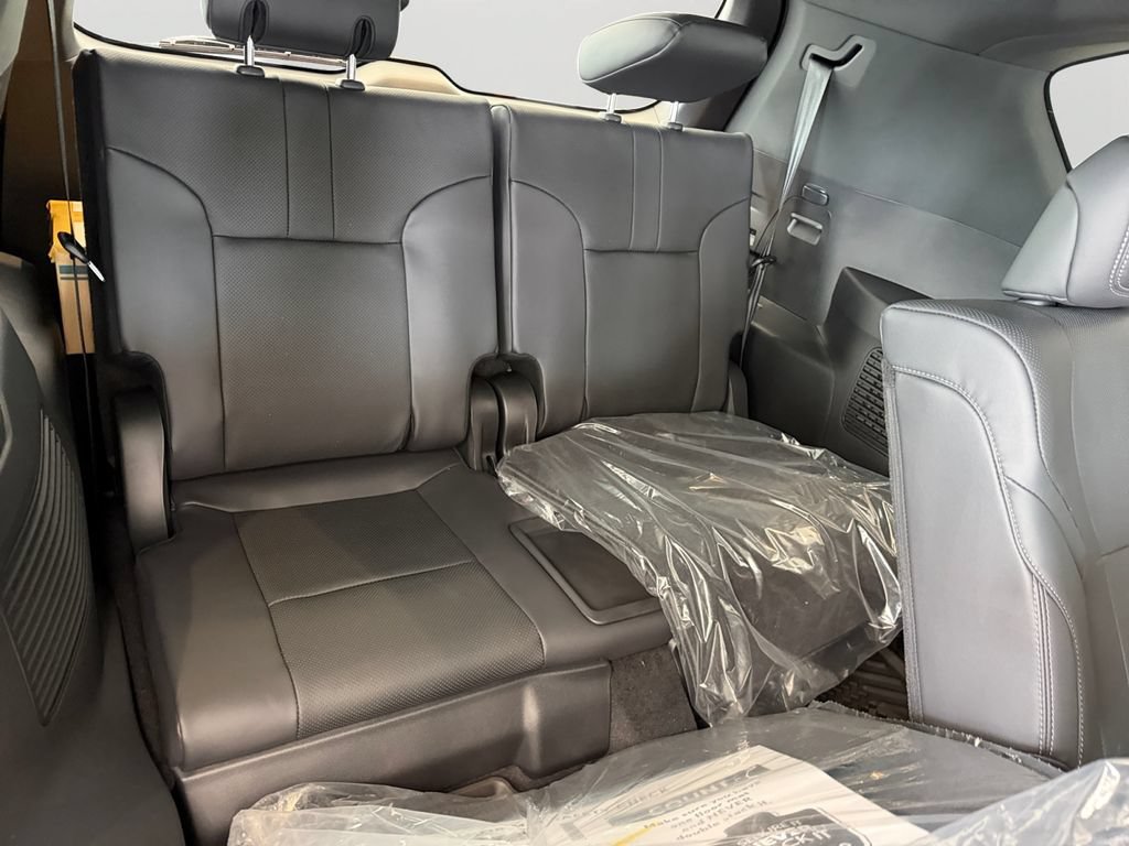 New 2026 Lexus LX 700h Luxury AWD/4WD image 9