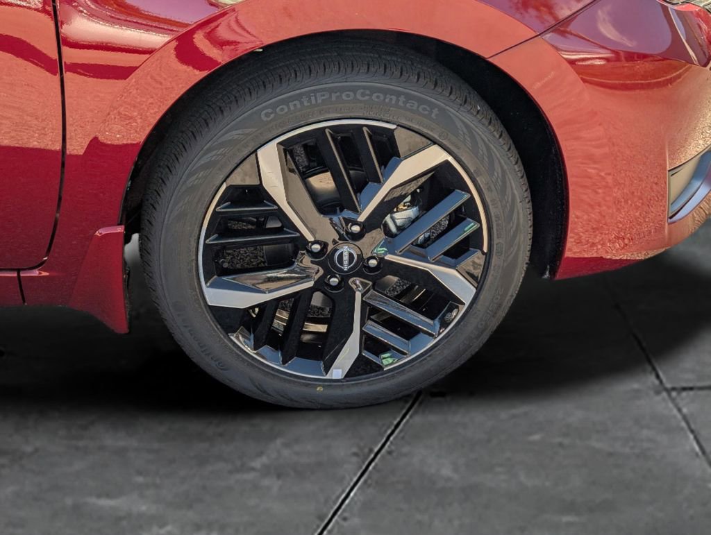 New 2025 Nissan Versa SR w/ Trunk Package image 29