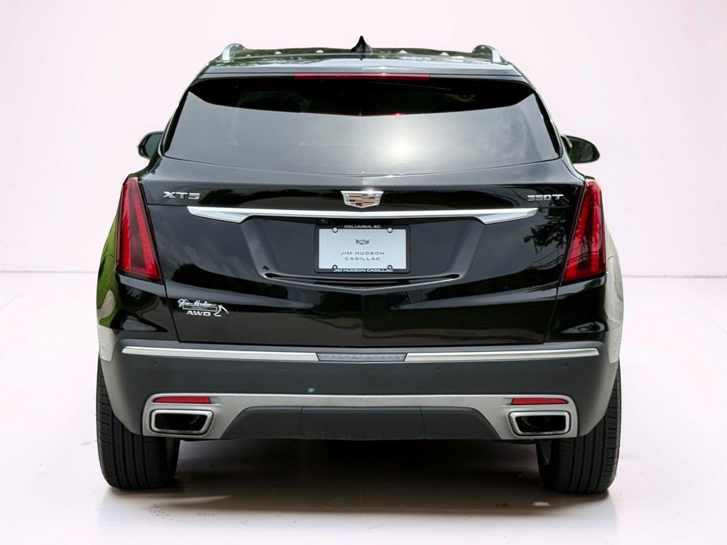 Certified 2025 Cadillac XT5 Premium Luxury w/ LPO, Floor Liner Package AWD/4WD image 13