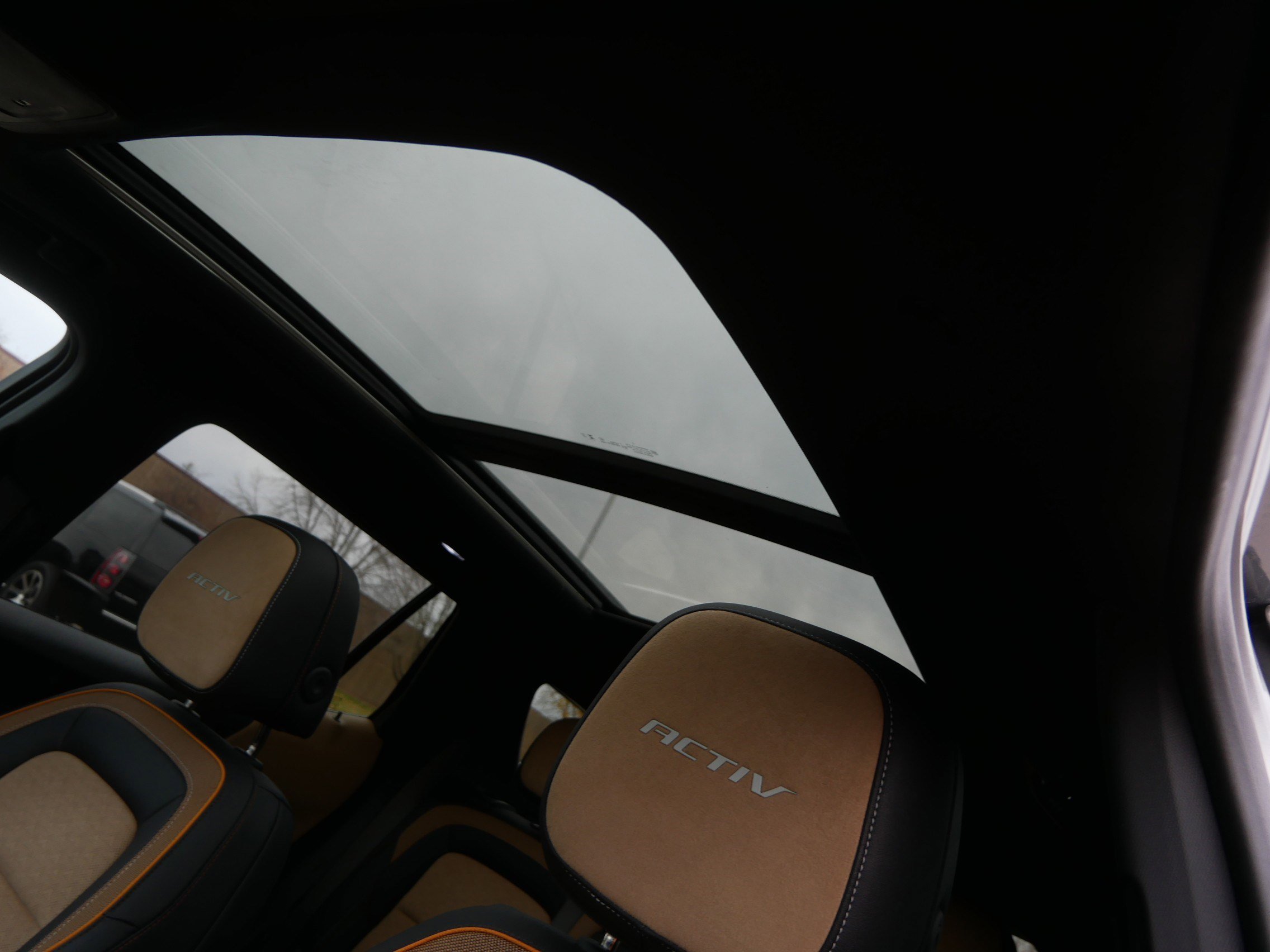 Used 2025 Chevrolet Equinox ACTIV w/ Safety and Technology Package image 23