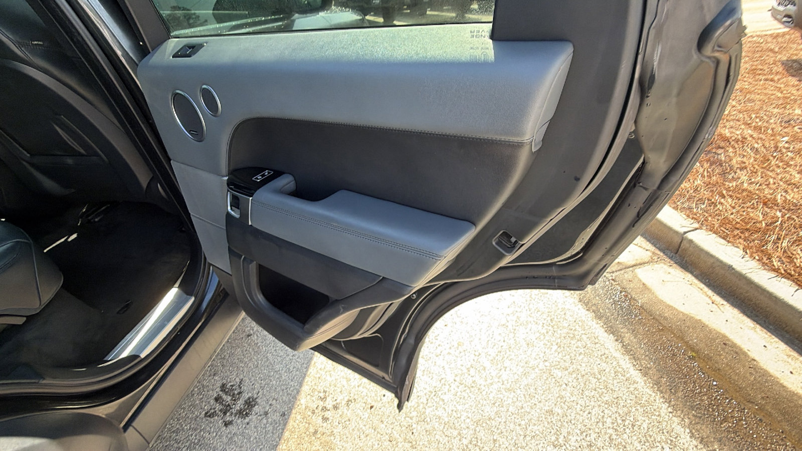 Used 2015 Land Rover Range Rover Sport Supercharged image 21