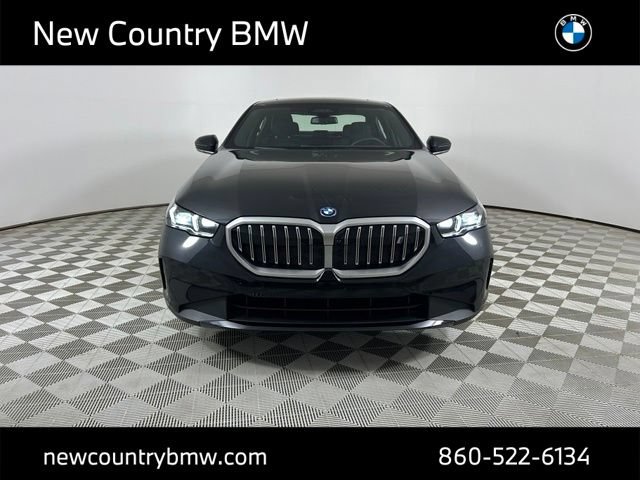 Used 2024 BMW i5 eDrive40i w/ Premium Package RWD image 2
