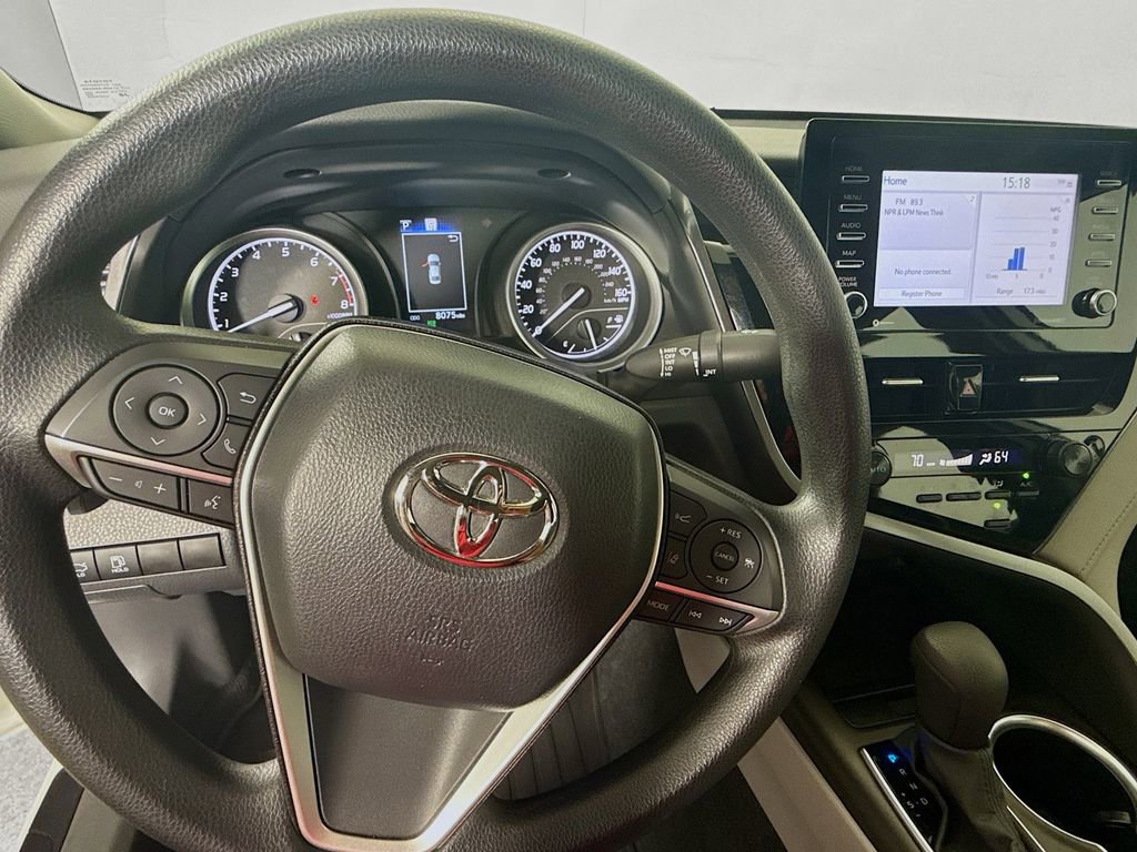 Used 2023 Toyota Camry LE FWD image 12