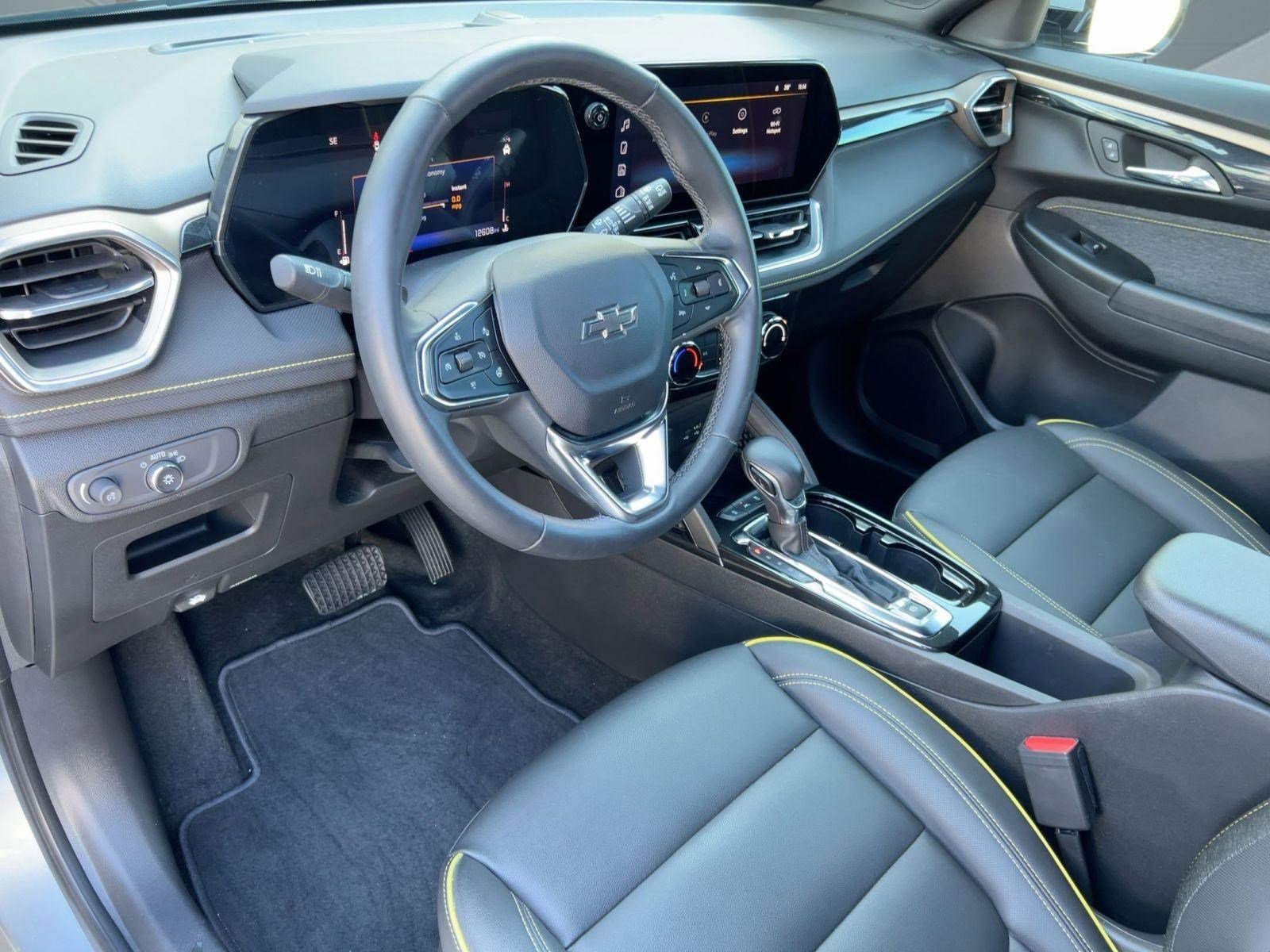 Used 2024 Chevrolet TrailBlazer ACTIV w/ Driver Confidence Package image 4