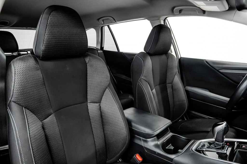 Used 2023 Subaru Outback Premium image 32