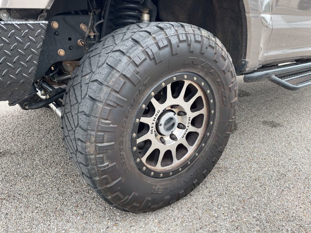 Used 2019 Ford F250 Lariat w/ Lariat Value Package AWD/4WD image 9