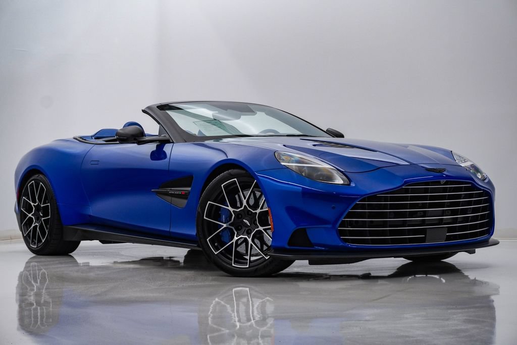 Used 2026 Aston Martin Vanquish Convertible RWD video 1