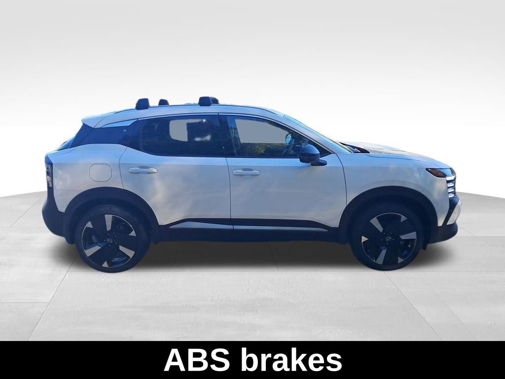 New 2026 Nissan Kicks SR w/ Cold Weather Package image 7