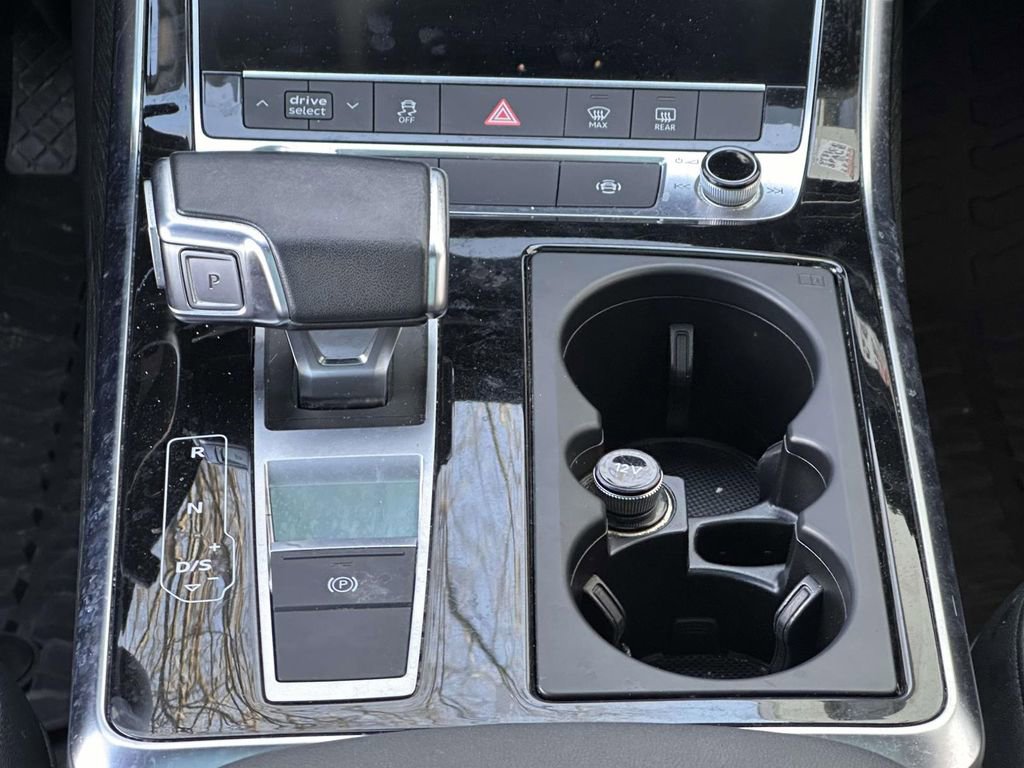 Used 2023 Audi Q7 2.0T Premium w/ Convenience Package image 19