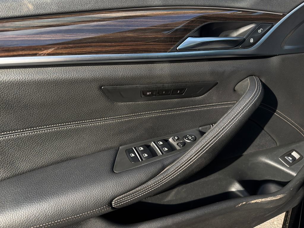 Used 2019 BMW 530i xDrive image 34