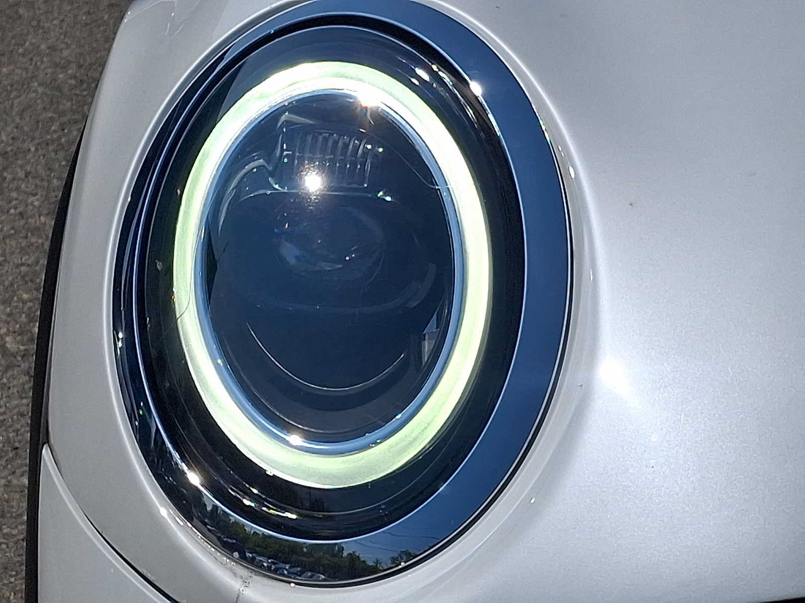 Used 2024 MINI Cooper 2-Door Hardtop FWD image 8