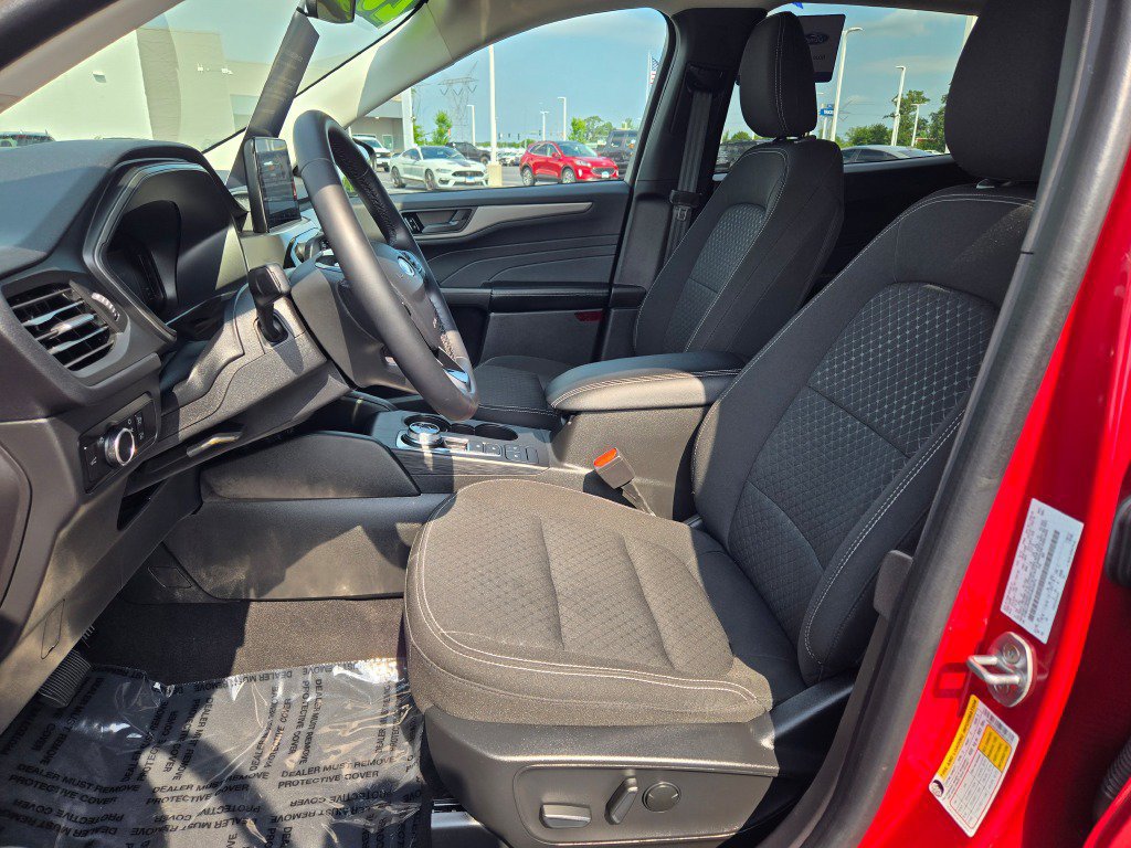 Certified 2023 Ford Escape Active AWD/4WD image 21