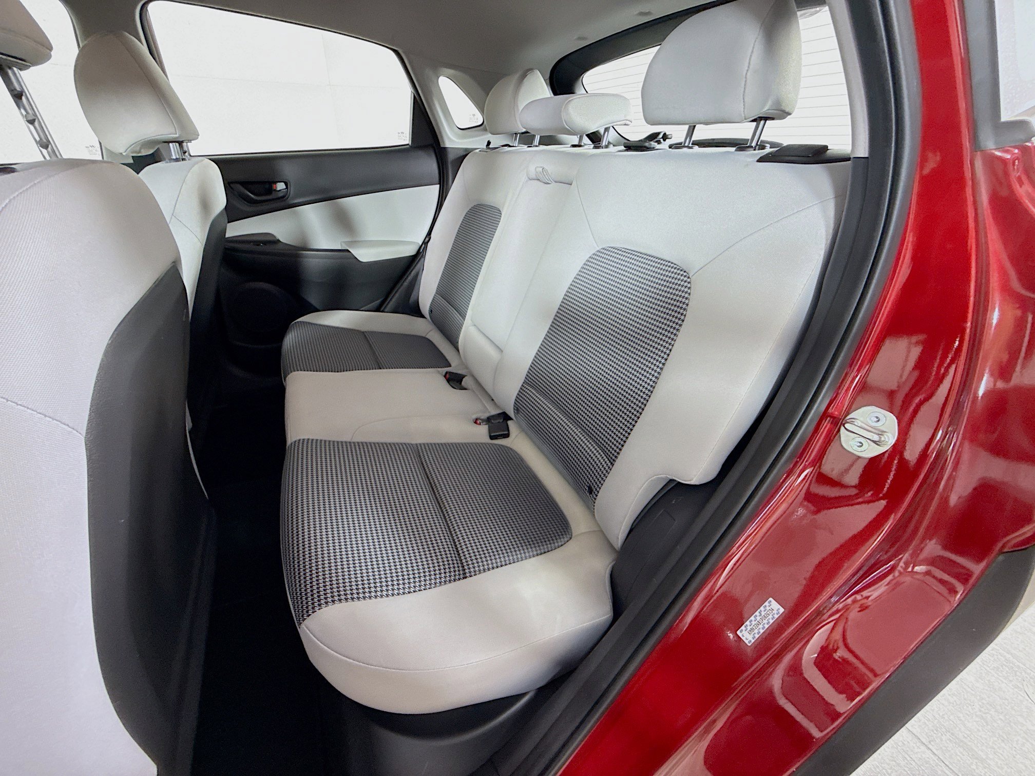 Used 2023 Hyundai Kona SE image 27