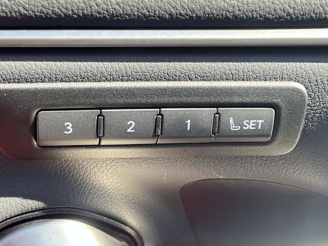 Certified 2025 Lexus ES 350 F Sport FWD image 30
