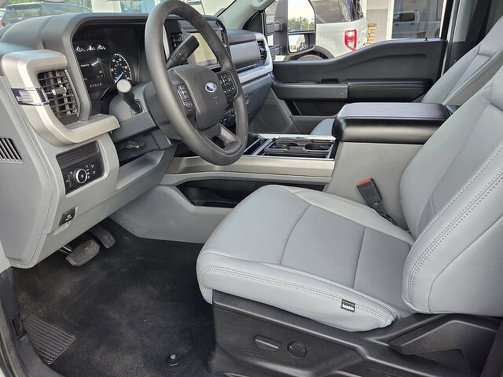 Used 2025 Ford F350 XLT w/ FX4 Off-Road Package AWD/4WD image 14