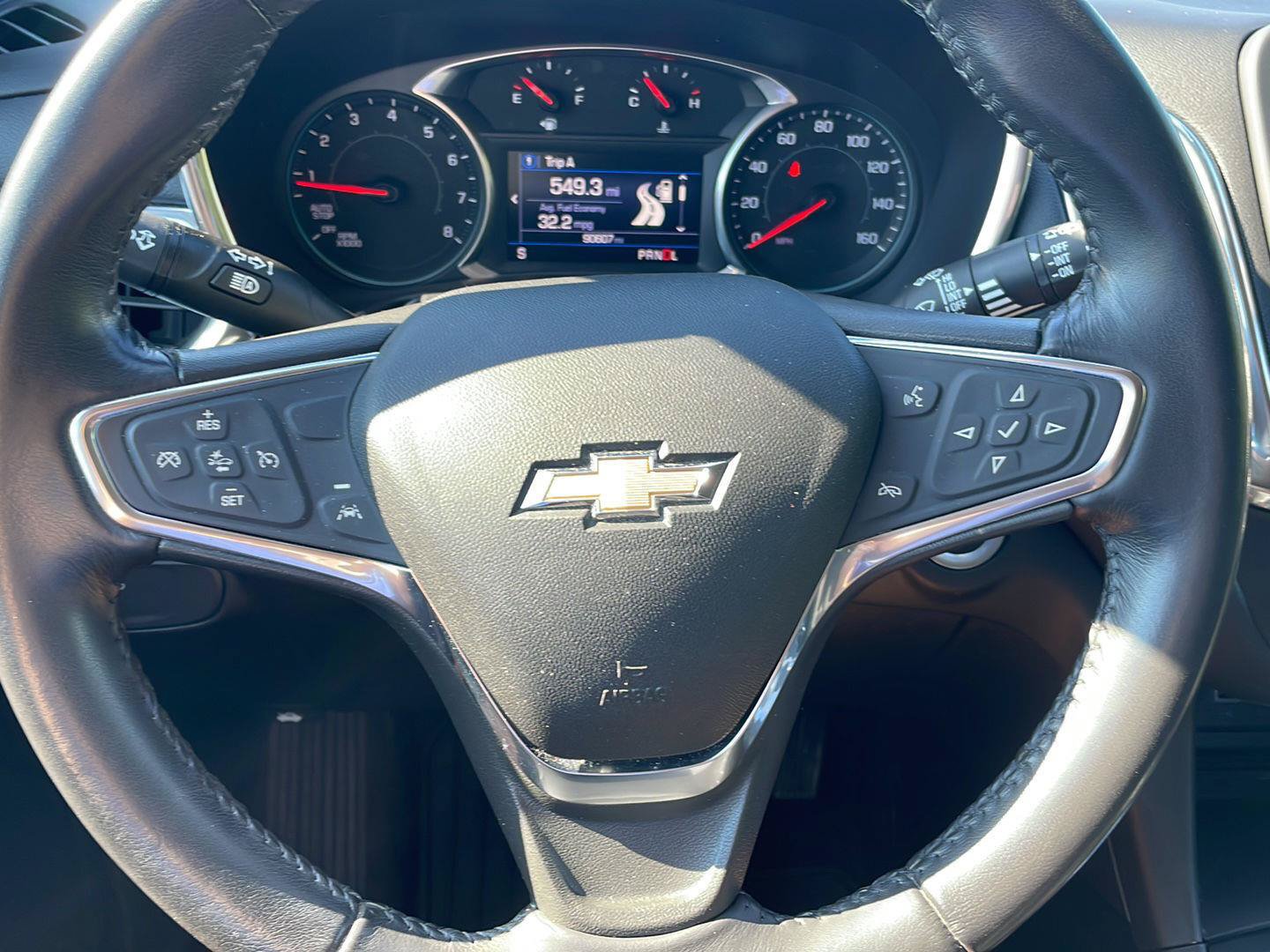 Used 2019 Chevrolet Equinox LT w/ Driver Convenience Package AWD/4WD image 19