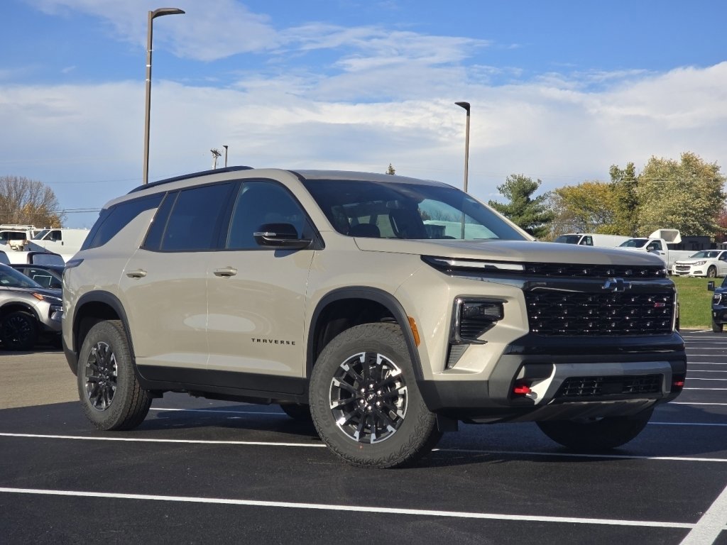New 2026 Chevrolet Traverse Z71 w/ LPO, Floor Liner Package video 2