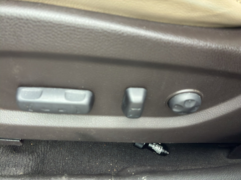 Used 2015 Hyundai Santa Fe Limited image 9