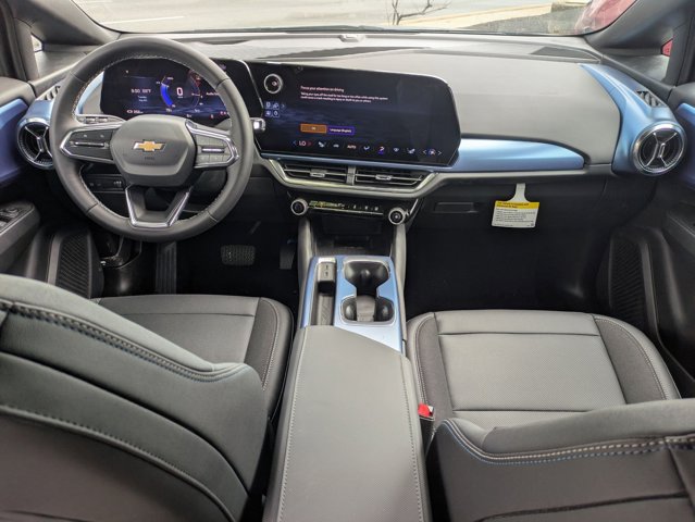 New 2025 Chevrolet Equinox EV LT w/ LPO, Blackout Package AWD/4WD image 17