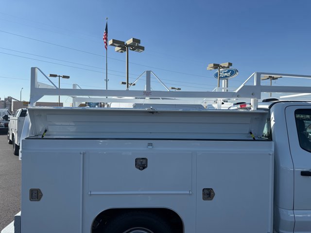 New 2026 Ford F250 XL w/ XL Chrome Package image 10