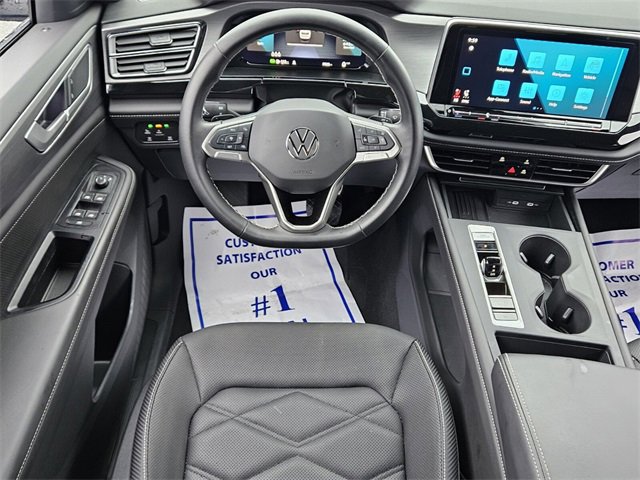 Certified 2025 Volkswagen Atlas Cross Sport SE image 7