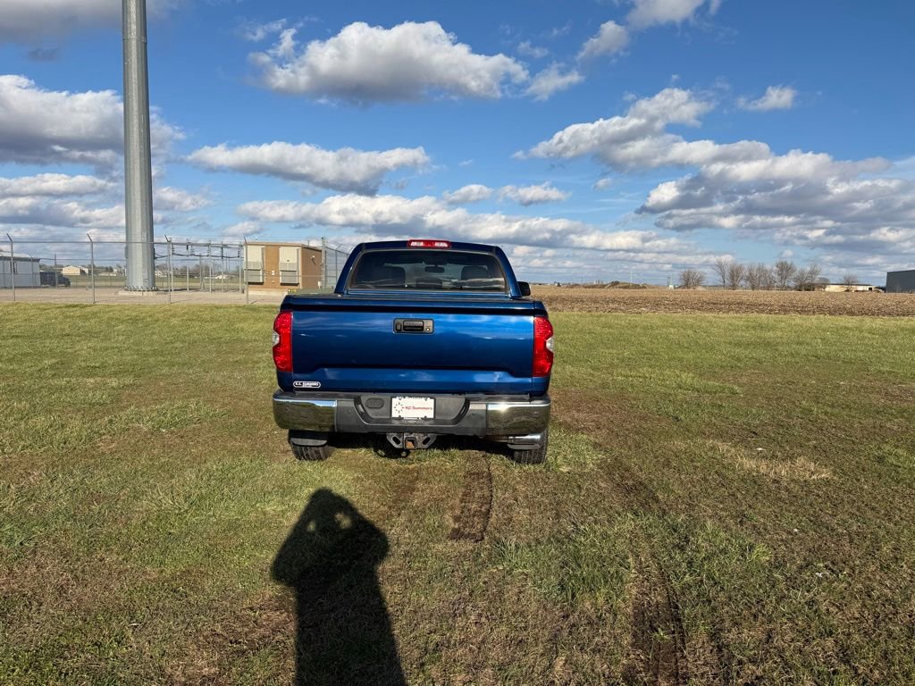 Used 2014 Toyota Tundra Limited w/ Limited Premium Package image 6