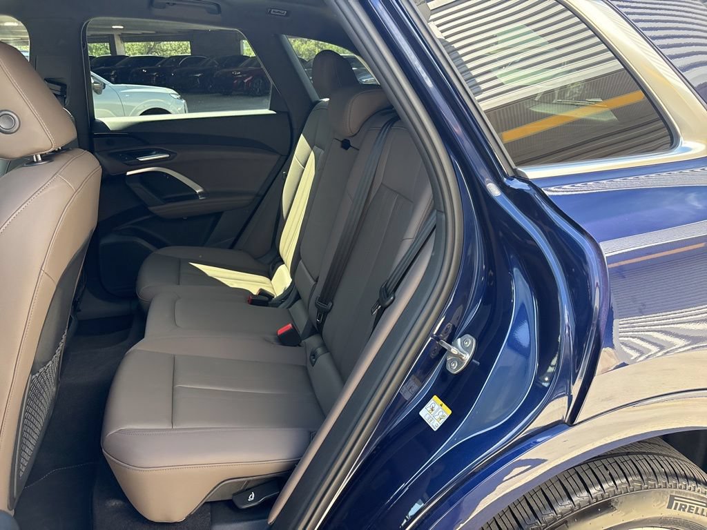 Certified 2025 Audi Q5 Premium w/ Convenience Package AWD/4WD image 14