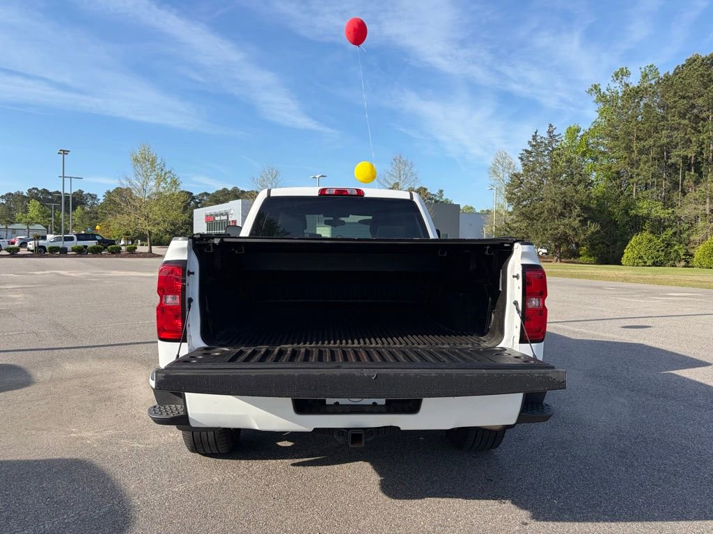 Used 2018 Chevrolet Silverado 1500 Custom w/ Custom Value Package AWD/4WD image 5