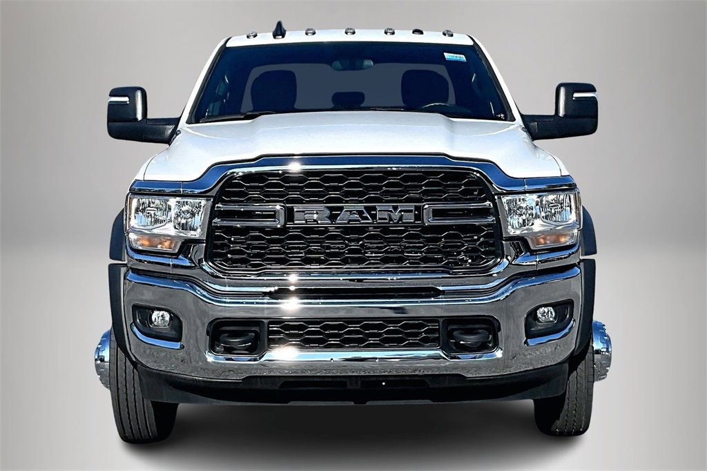 Used 2024 RAM 5500 Tradesman w/ Chrome Appearance Group image 4