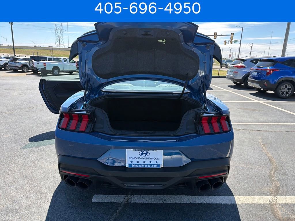 Used 2024 Ford Mustang Dark Horse image 12