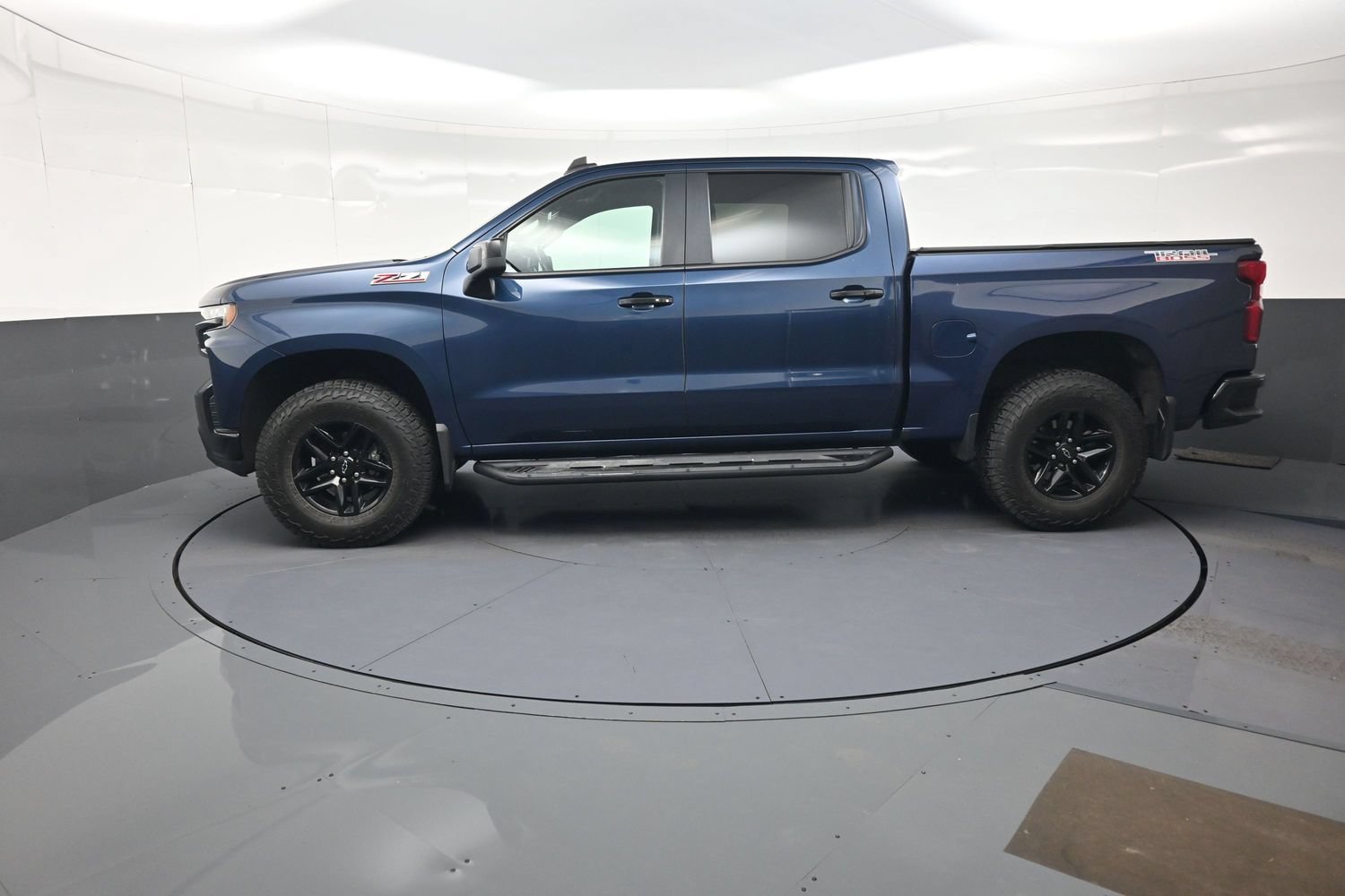 Used 2020 Chevrolet Silverado 1500 LT Trail Boss AWD/4WD image 6