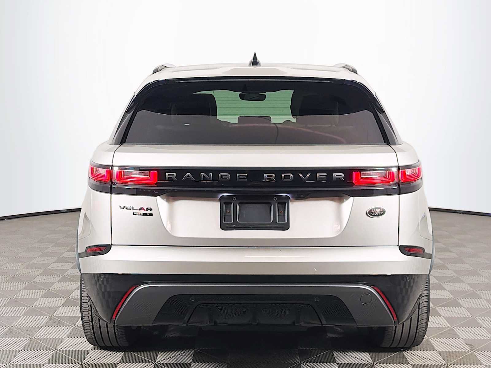 Used 2020 Land Rover Range Rover Velar R-Dynamic S AWD/4WD image 6
