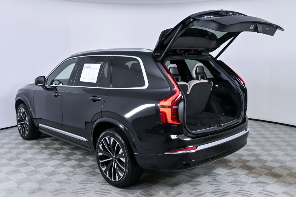 Certified 2025 Volvo XC90 B6 Plus image 36