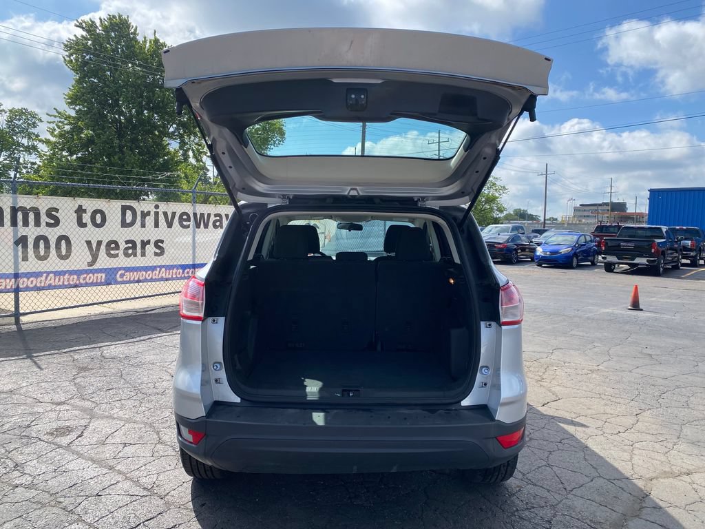 Used 2015 Ford Escape S FWD image 4
