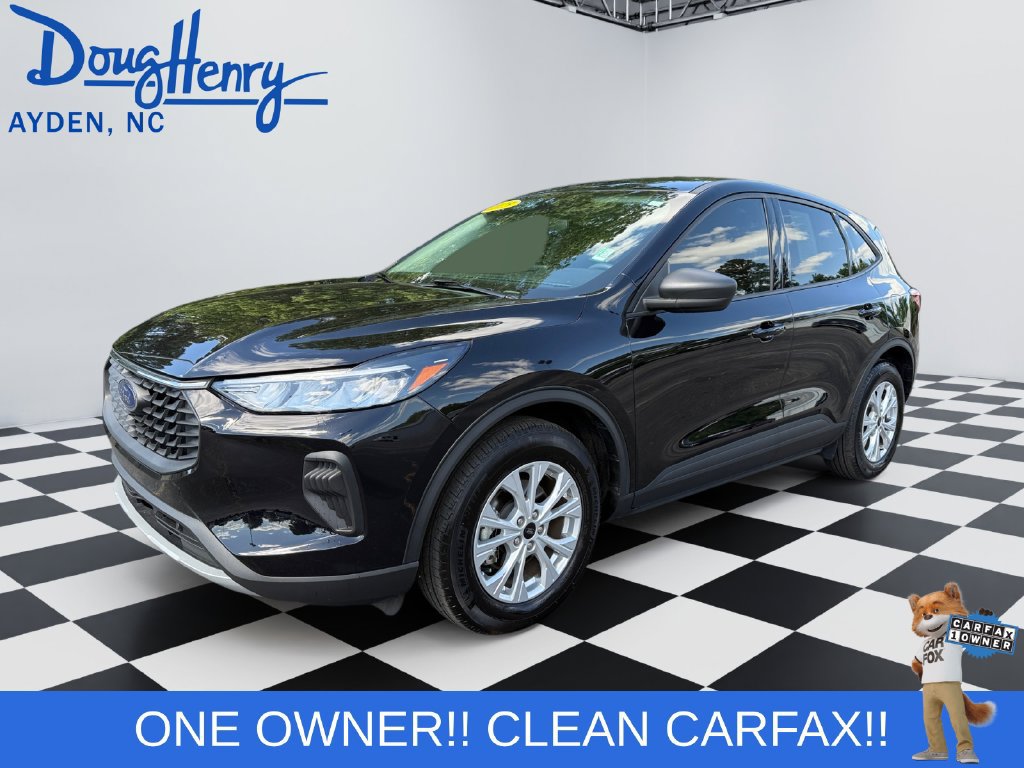 Used 2025 Ford Escape Active FWD image 1