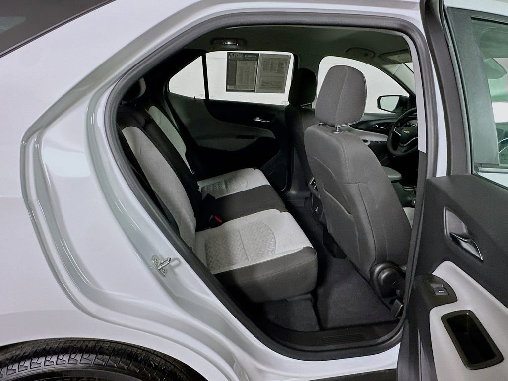 Used 2023 Chevrolet Equinox LS w/ Driver Confidence II Package FWD image 11