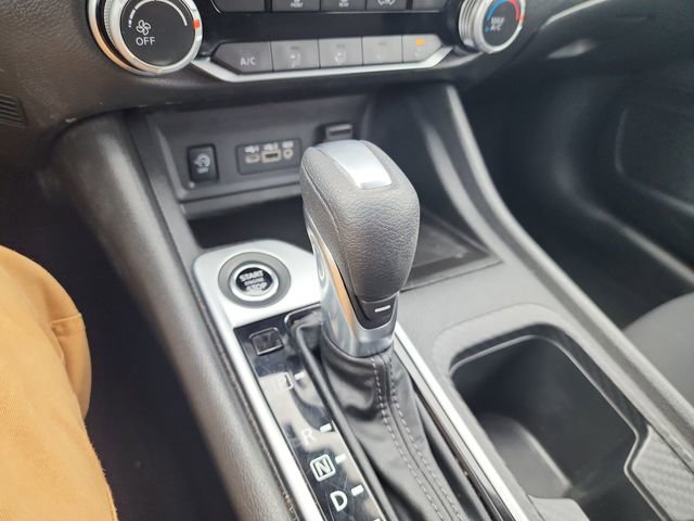 Used 2024 Nissan Sentra SV image 23