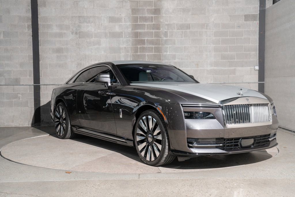 Used 2024 Rolls-Royce Spectre w/ Spectre Launch Package AWD/4WD image 1
