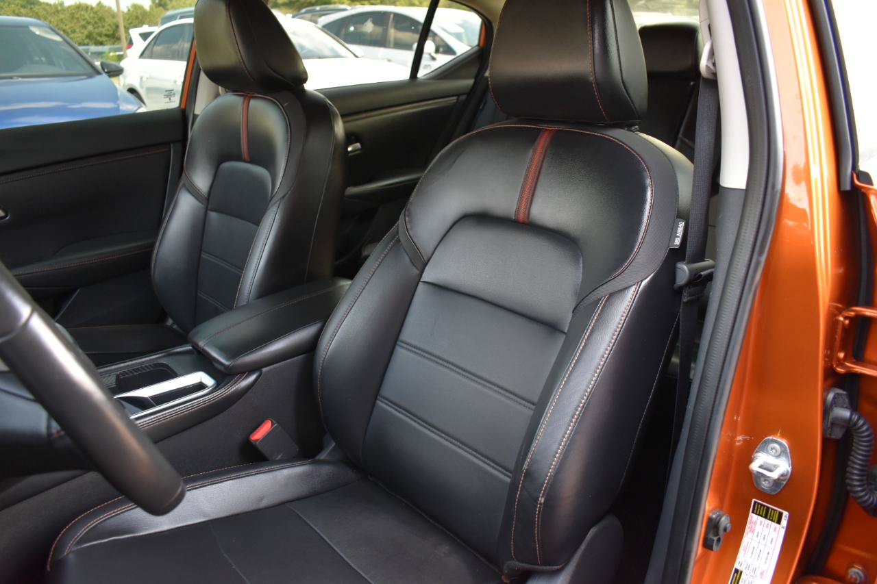 Used 2022 Nissan Sentra SR w/ SR Premium Package FWD image 23