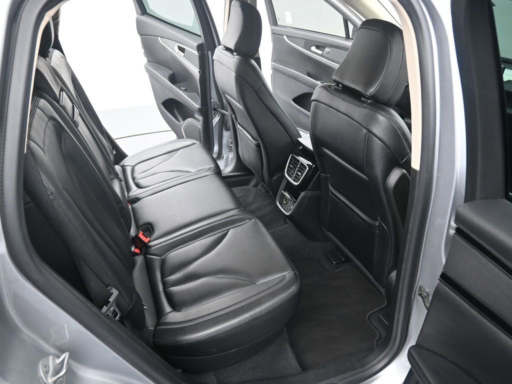 Used 2022 Lincoln Nautilus AWD w/ Premium Package image 29