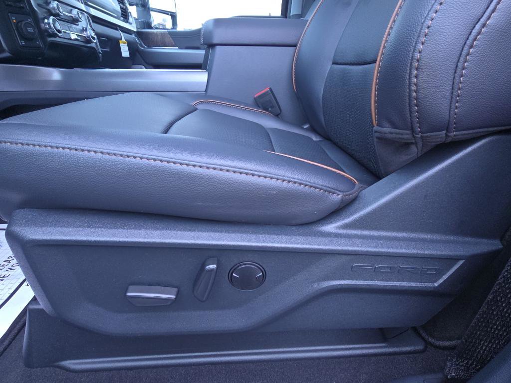 New 2025 Ford F350 Lariat w/ FX4 Off-Road Package image 24