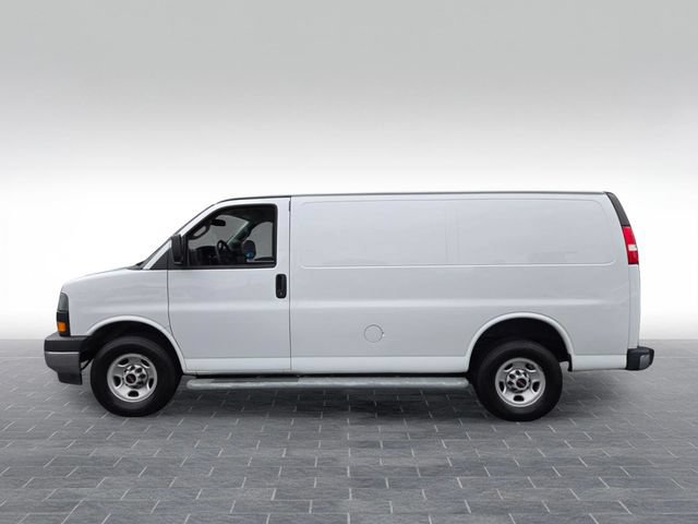 Used 2023 GMC Savana 2500 w/ Driver Convenience Package RWD image 4