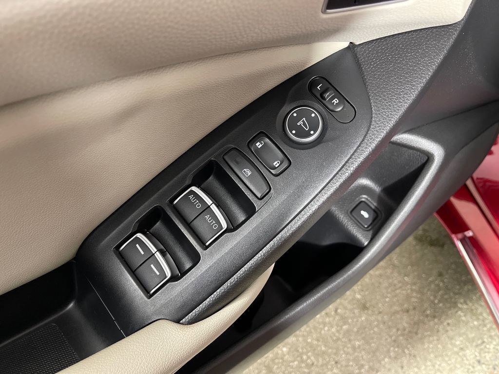 Used 2022 Honda Accord EX-L image 18