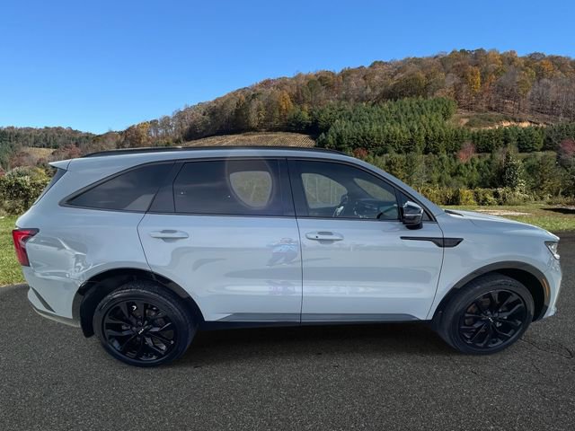 Used 2023 Kia Sorento SX image 8