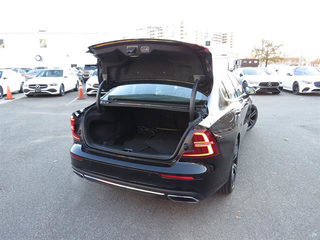 Used 2020 Volvo S60 T6 Inscription w/ Protection Package Premier image 31