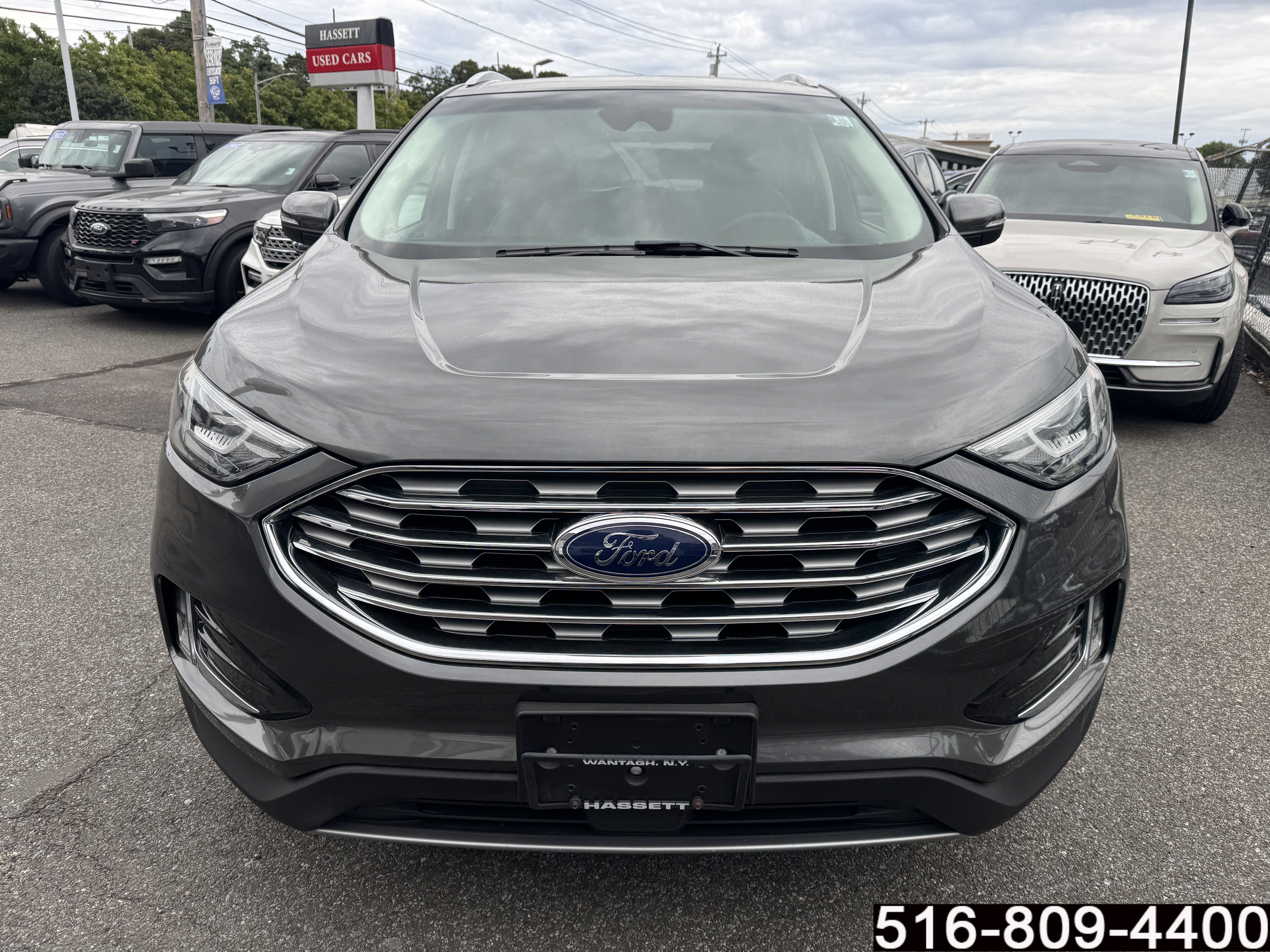 Used 2019 Ford Edge SEL w/ Equipment Group 201A AWD/4WD image 2