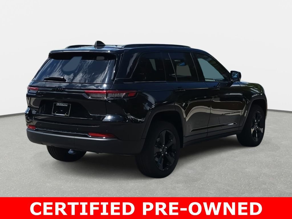 Used 2023 Jeep Grand Cherokee Altitude image 5